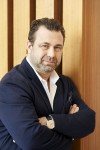 Jonas Roeser headshot