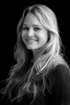 Stephanie Peters headshot